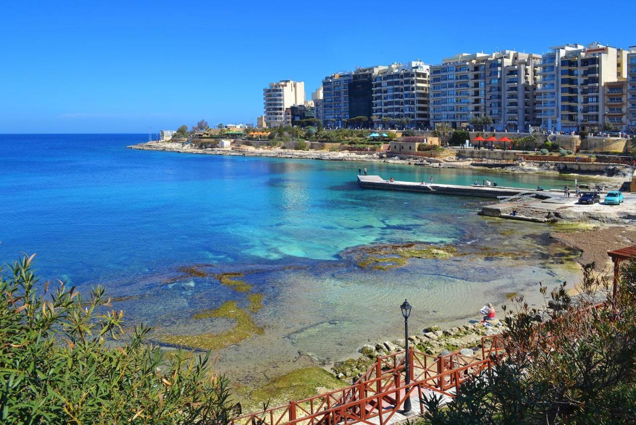 Modern Apartment In The Best Area Of Sliema Buitenkant foto