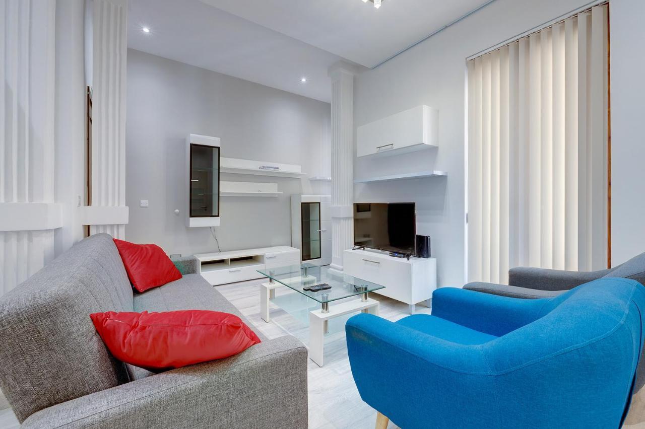 Modern Apartment In The Best Area Of Sliema Buitenkant foto